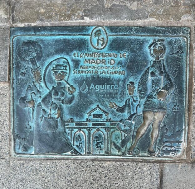 Placa Centenario Aguirre